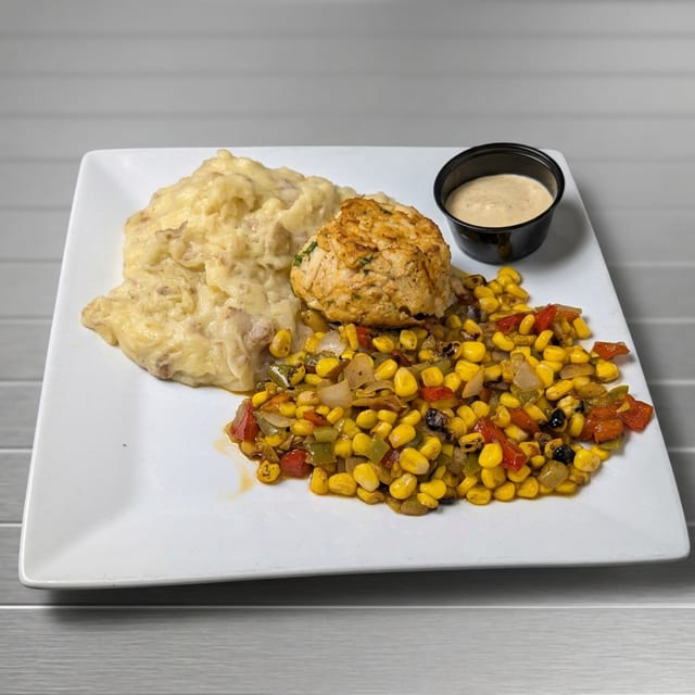 Chesapeake crab cake - Lunch.